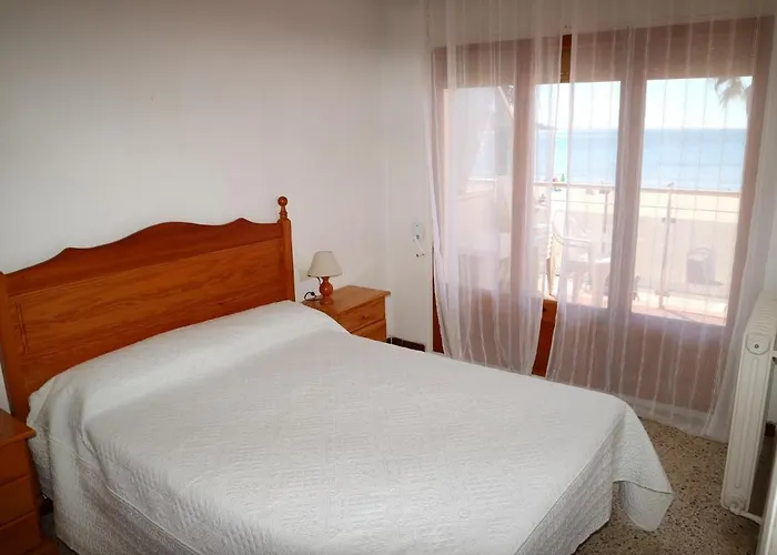 Front De 10 * רוזס