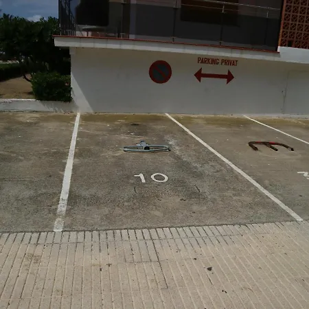 Front De 10 *